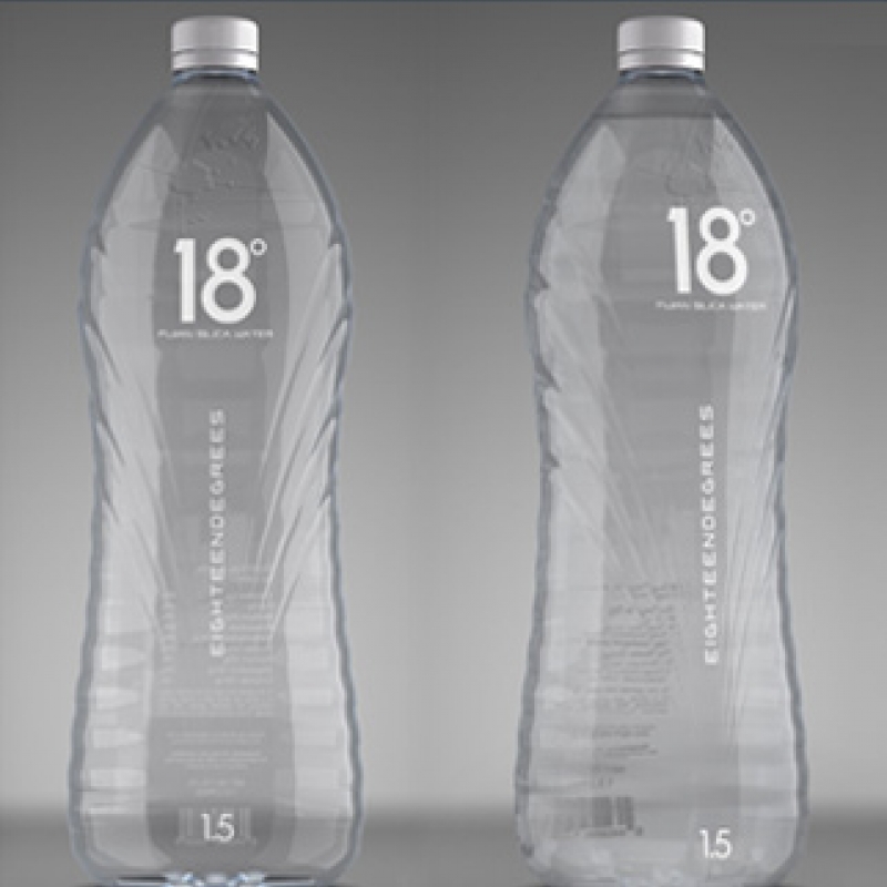 18°